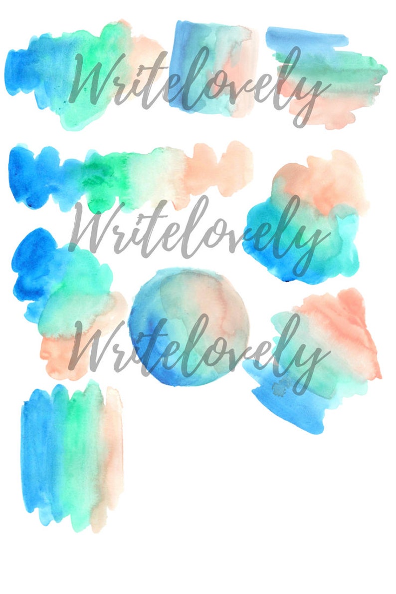 Op de afbeelding: Een set aquarelverfstalen in tinten blauw, groen en perzik. De stalen zijn in verschillende vormen en maten, waaronder cirkels, vierkanten en onregelmatige vormen.