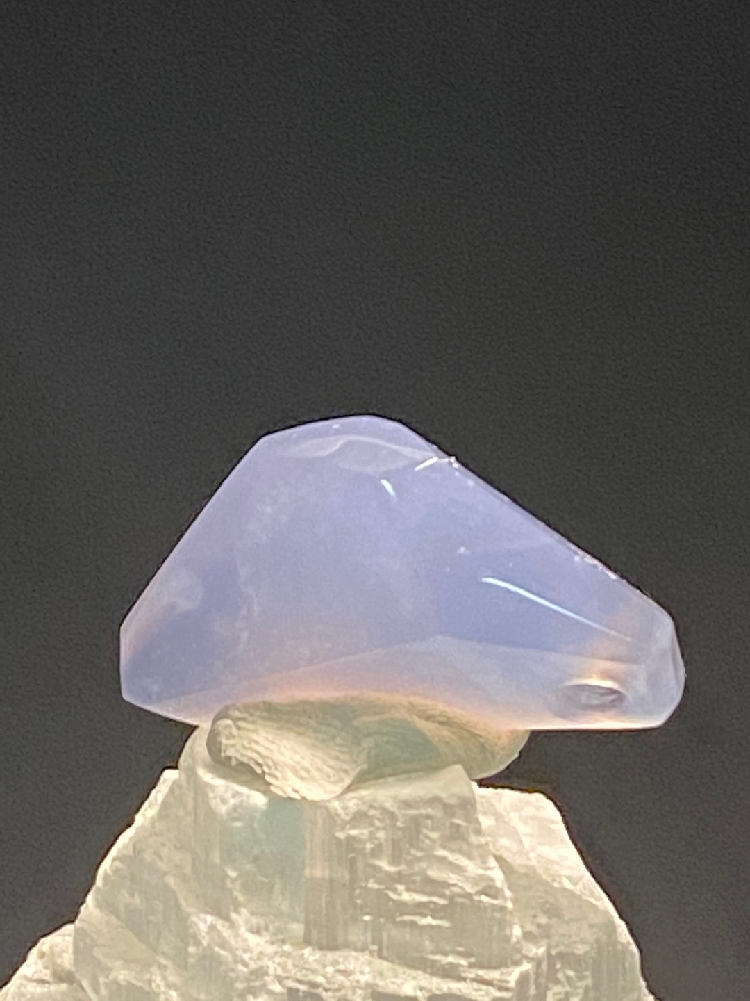 Extremely Rare Ellensburg Blue Agate Cornflower Blue so Stunningly