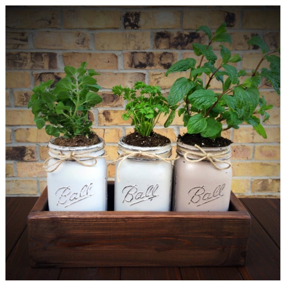 Items similar to Mason jar planter box on Etsy