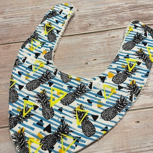 Dribble bib, bandanna bib, baby bib, baby shower gift, bibs, drool bib, handmade bib