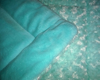 Crate Pads - Size 300 Deluxe Plush Minky - Approximately 19" x 30" -Luxirous Kennel Bed, Kennel Pad, Dog Bed, Crate Bed