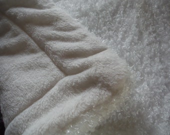 Crate Pads - Size 200 Deluxe Plush Minky - Approximately 19" x 30" -Luxirous Kennel Bed, Kennel Pad, Dog Bed, Crate Bed