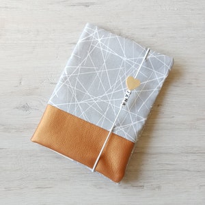 Paspoorthoes voor moeder gepersonaliseerd met extra vak en naam / paspoorthoes voor moeder kind / katoen / kunstleer / geometrisch grijs