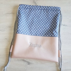 Sac de sport avec nom / sac de sport enfant / sac de sport maternelle / sac à dos / coton / simili cuir / coeurs gris
