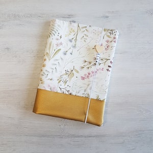 U-boekjeshoes gepersonaliseerd met compartiment en naam / examenboekjes / gezondheidsboekjes / katoen / kunstleer / grasbloemen