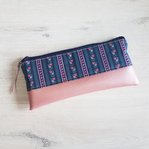 Pencil case personalized with name / pencil case / pencil case / cosmetic bag / cotton / imitation leather / costume flowers