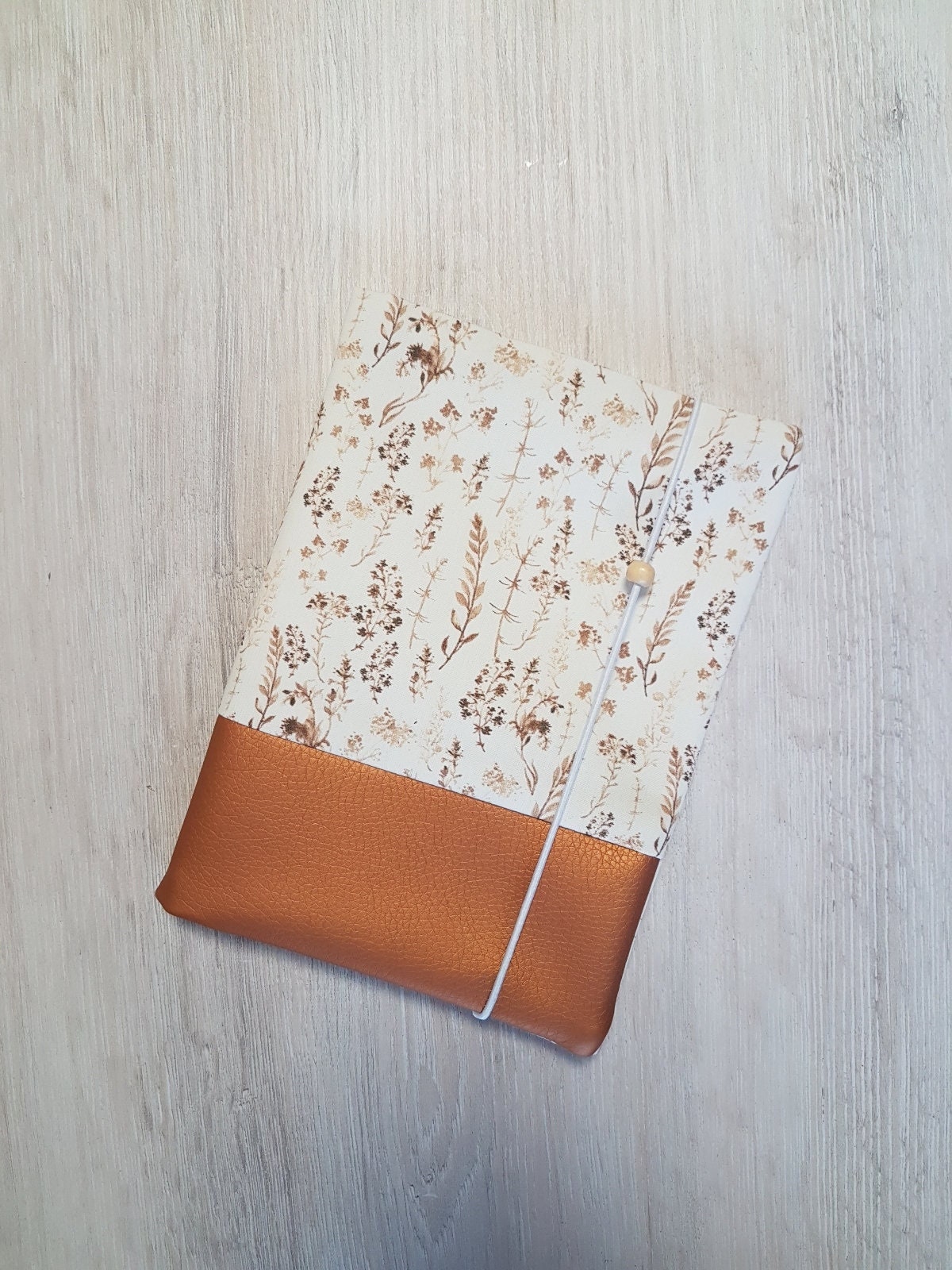 Mother's passport cover personalized with additional compartment and name / mother child passport cover / cotton / faux leather / grass floral