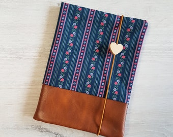 Personalized maternity record book cover with extra pocket and name / Mother and child passport cover / Cotton / Faux leather / Traditional floral design