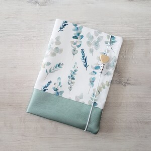 U-boekje omslag gepersonaliseerd met naam / vaccinatiebewijs / gezondheidsboekje omslag / onderzoeksboekje omslag / katoen / imitatieleer / eucalyptus bloemen