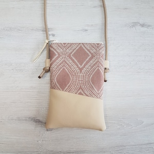 Handytasche / Handytasche zum Umhängen / Crossbody / Umhängetasche / Baumwolle / Kunstleder /  Ornamente geometrisch altrosa