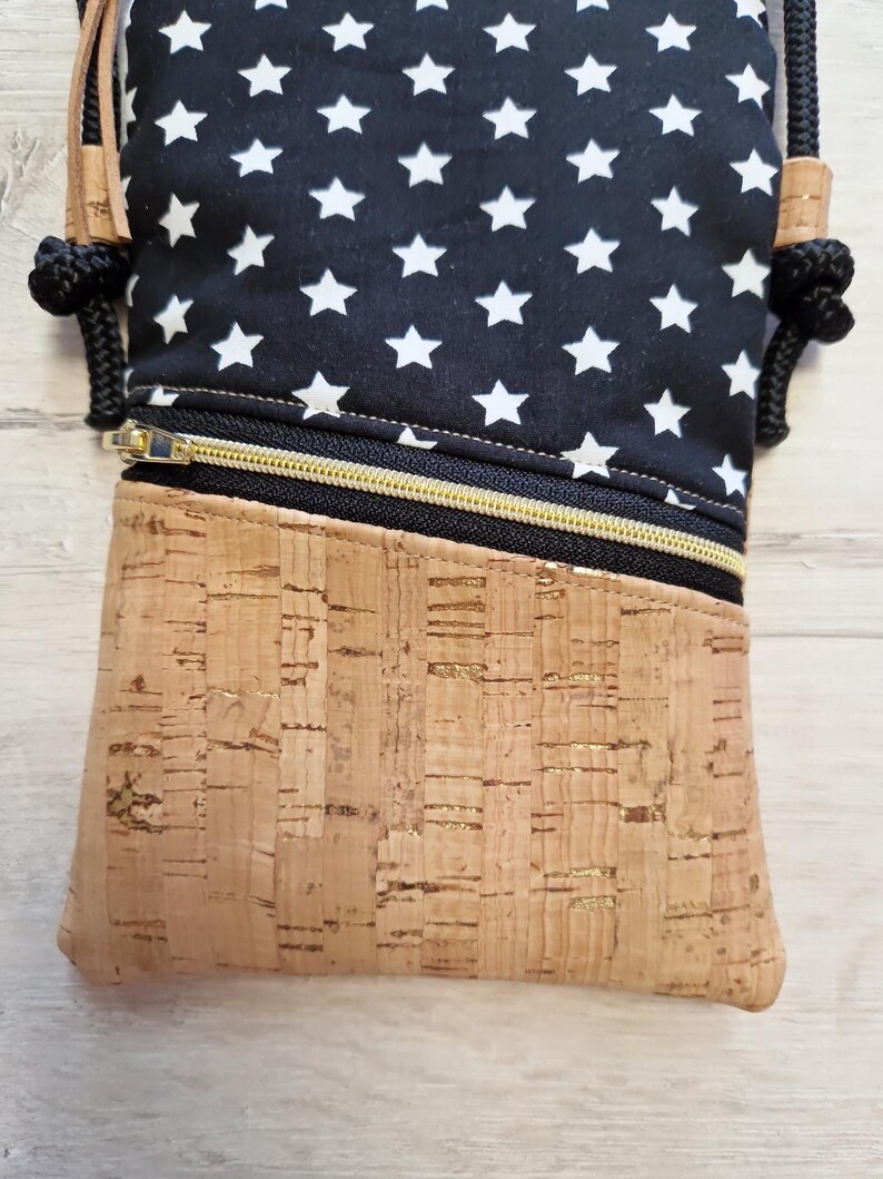 Cell Phone Bag / Cell Phone Bag to Wear Over the Shoulder / Crossbody