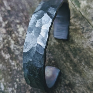 Big hammered cuff, titanium cuff bracelet, bracelet for men, men&#39;s heavy hammered, unique gift for men, husband gift, dad gift