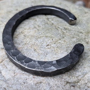 Men&#39;s bracelet, men&#39;s cuff bracelet, hammered cuff, squared cuff, men&#39;s gift, unique gift for him, handmade gift, custom sized, husband gift