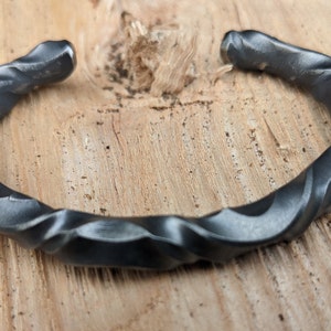 Twisted Thorn Bracelet, Bracelet for Men, Stainless Steel, Unique Gifts, Gifts for Men, Customized Bracelet, Men&#39;s Bracelet Gift