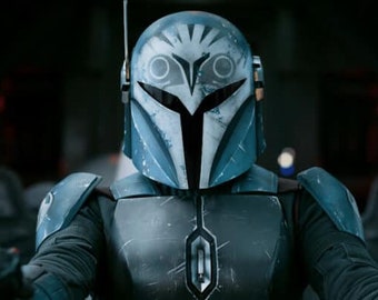 Bo Katan New Shoulder Armor (mythosaur emblem)