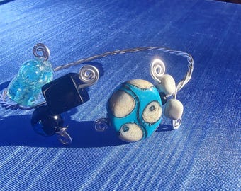 Simple Wire Wrapped Cuff Bracelets, wire and gem cuff, ooak jewelry, Holiday gifts, wire and stone bracelets, wrist decor, custom gifting