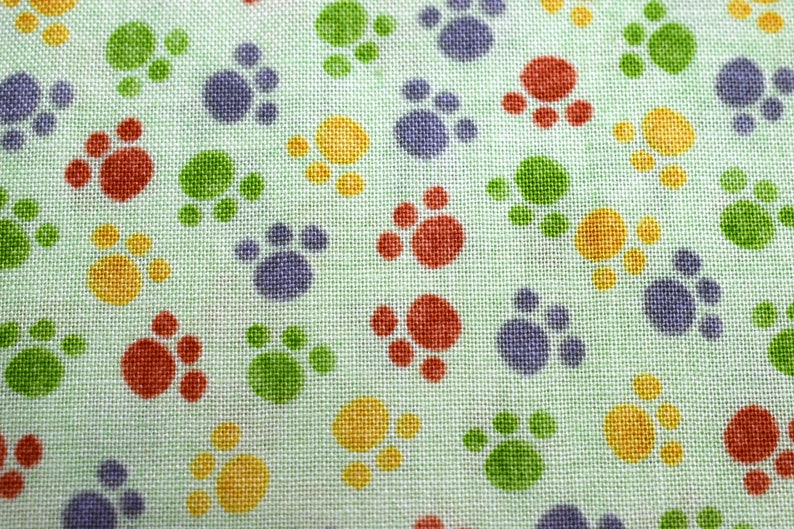 paw print fabric, jungle buddies fabric, Quilting fabric, cotton fabric, quilting treasures, childrens fabric, Price by the Half Metre image 2