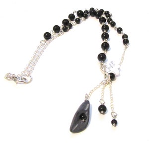 Necklaces Gemstone, Black Onyx with Calla Lily Pendant, Lariat 60cms