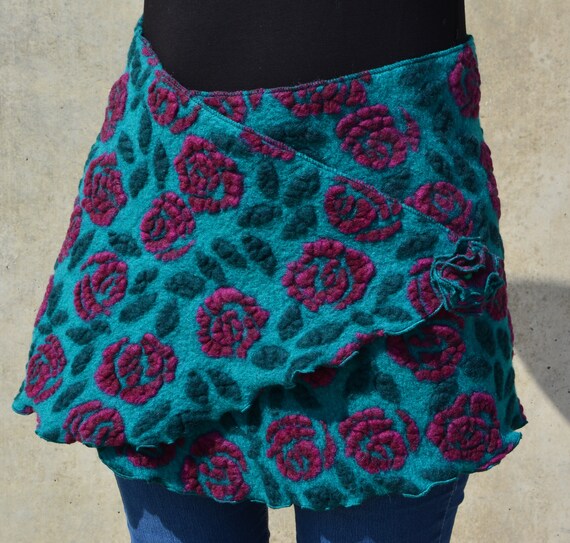 Gonna alla moda, Cacheur, sciarpa di lana, scalda reni Italia