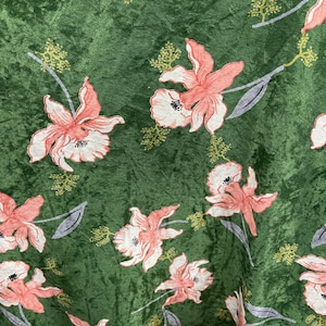 New flower design print on stretch velvet velour 4-way stretch 58/60” Sold by the YD. Ships Worldwide from Los Angeles California USA.