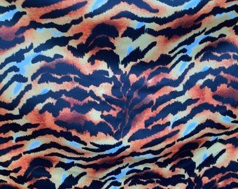 Exotische dierenprint met tijgerdesign op poly-spandex in 4 richtingen rekbaar (58/60 inch) Verkocht per jaar. Verzending wereldwijd vanuit Los Angeles, Californië, VS.