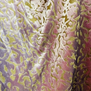 New Burnout stretch velvet lavender/Nude 4-way stretch 58/60” High quality fabrics by AlexLAFabrics