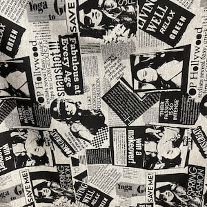 Puede incluir: Tela estampada en blanco y negro con un dise&ntilde;o de estilo peri&oacute;dico. La tela presenta textos como "Spring Fashion", "Living Well", "Relax Green", "Save Me!" y "Top Hollywood".
