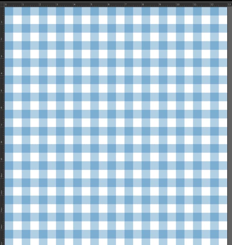 K&ouml;nnte beinhalten: Ein blaues und wei&szlig;es Gingham-Muster. Das Muster besteht aus abwechselnden blauen und wei&szlig;en Quadraten.