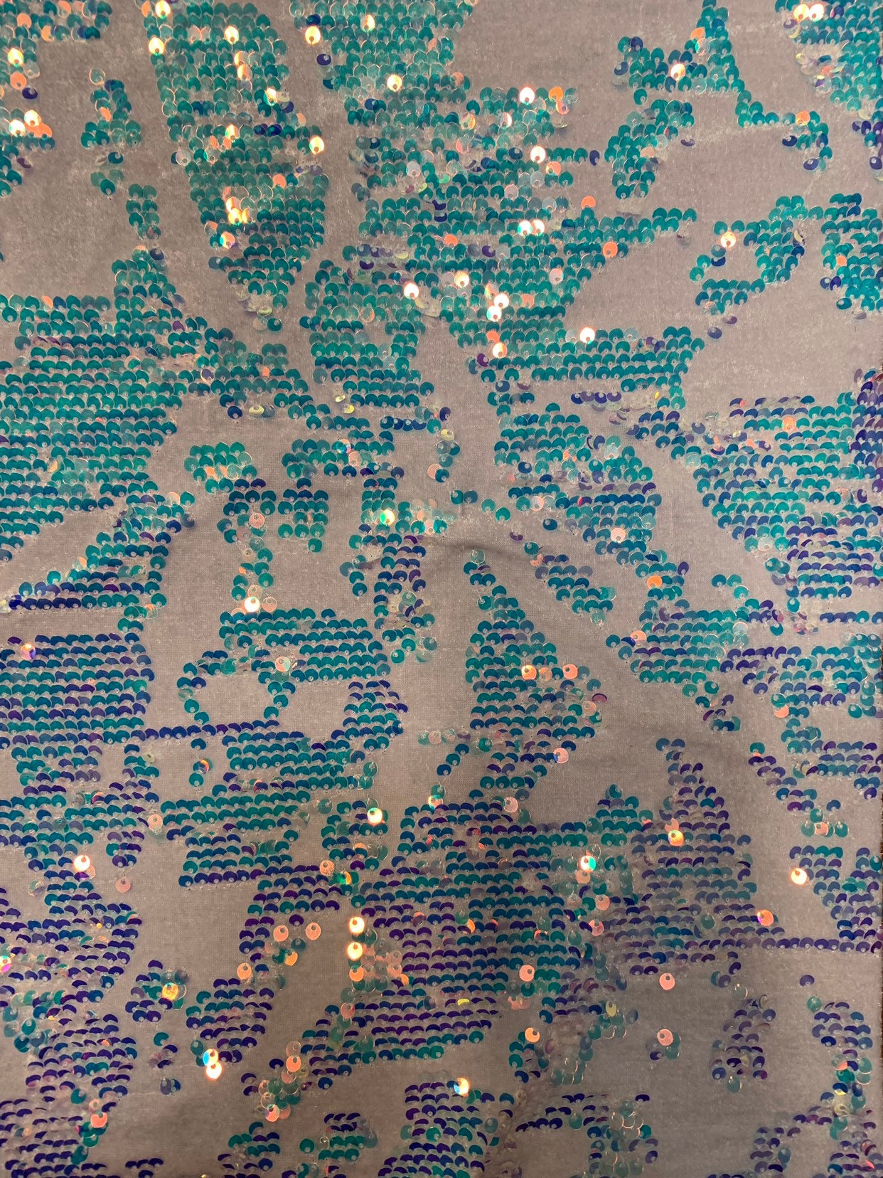 New Iridescent Flashback Reversible Sequins on Spandex Heavy Velvet ...