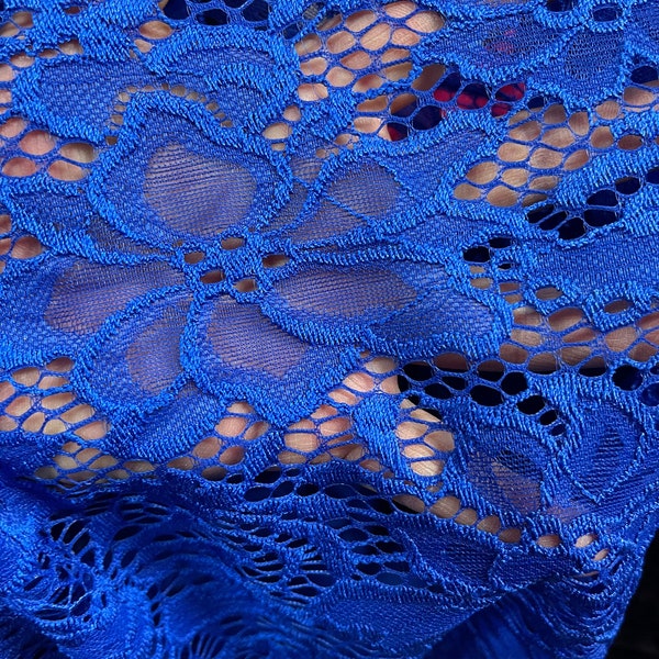 Stretch dentelle fleur design NEW LACE 4way stretch 58/60 » vendu par le oui. Navires dans le monde entier à partir de Los Angeles Californie Etats-Unis.