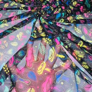 Nytt Magic Mushrooms-designtryck på högkvalitativt nylonnät med 4-vägs stretch 58/60” bild 2