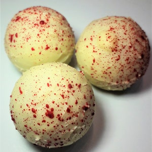 White Chocolate & Strawberry Truffles - 10 Per Box