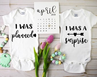 Twin Baby Announcement / Expecting twins / pregnancy reveal / baby shower gift / pregnant with twins / announcing pregnancy