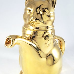 Wunsiedel Bavarian Porcelain Cat Shaped Teapot Gold.
