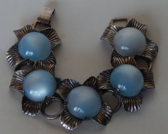 NAPIER Blue Moonglow Moonstone Bracelet - 1950s - image 3