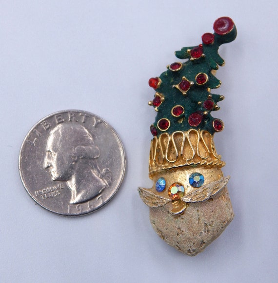 UNSIGNED Santa Christmas Tree Pin - Unusual Uniqu… - image 8