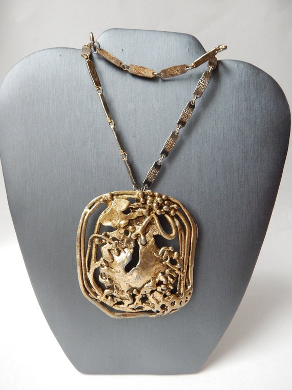 HOBE Brutalist Necklace Pendant - 1960 Treasure