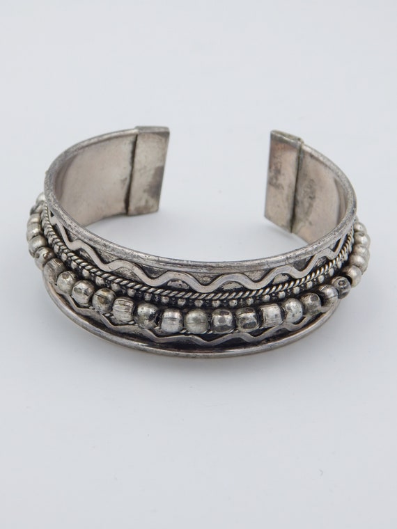 UNSIGNED Silver Plate Cuff Bracelets - Ethic & Mi… - image 8