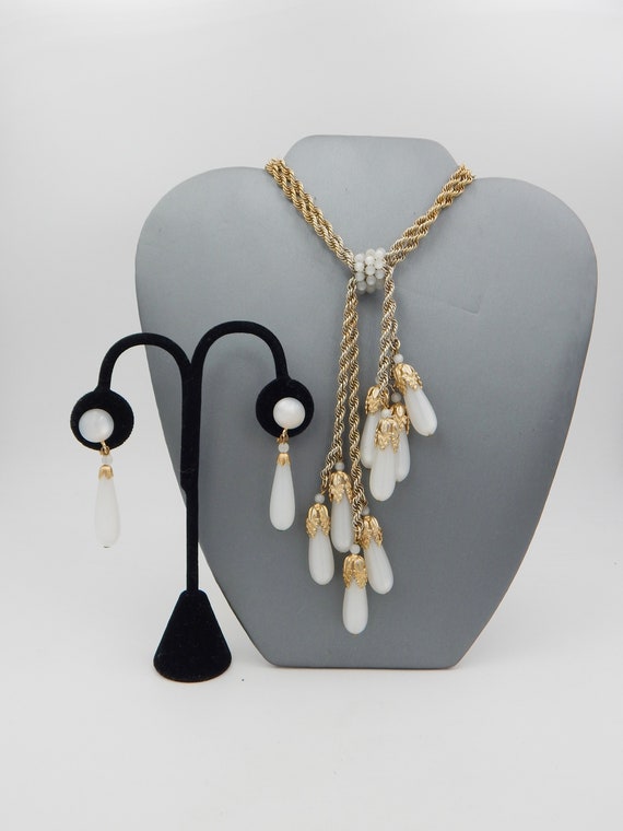 NAPIER Moonglow Necklace Earrings - Incredible Bea