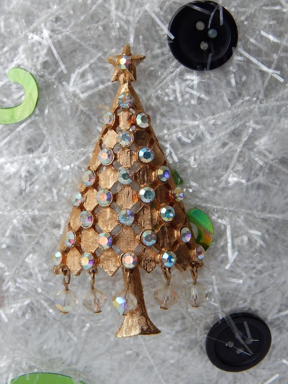 MYLU Christmas Tree Pin - Hanging Beads