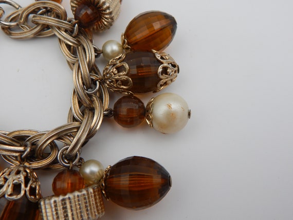 NAPIER Lucite Charm Faux Pearl Charm Bracelet - 1… - image 8