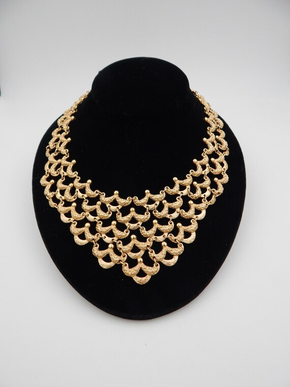 MONET Brutalist Statement Necklace - Stunning