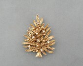 JEANNE Christmas Tree Pin - Brutalist Style