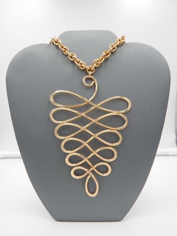 NAPIER Modernist Gold Statement Necklace - 1970/19