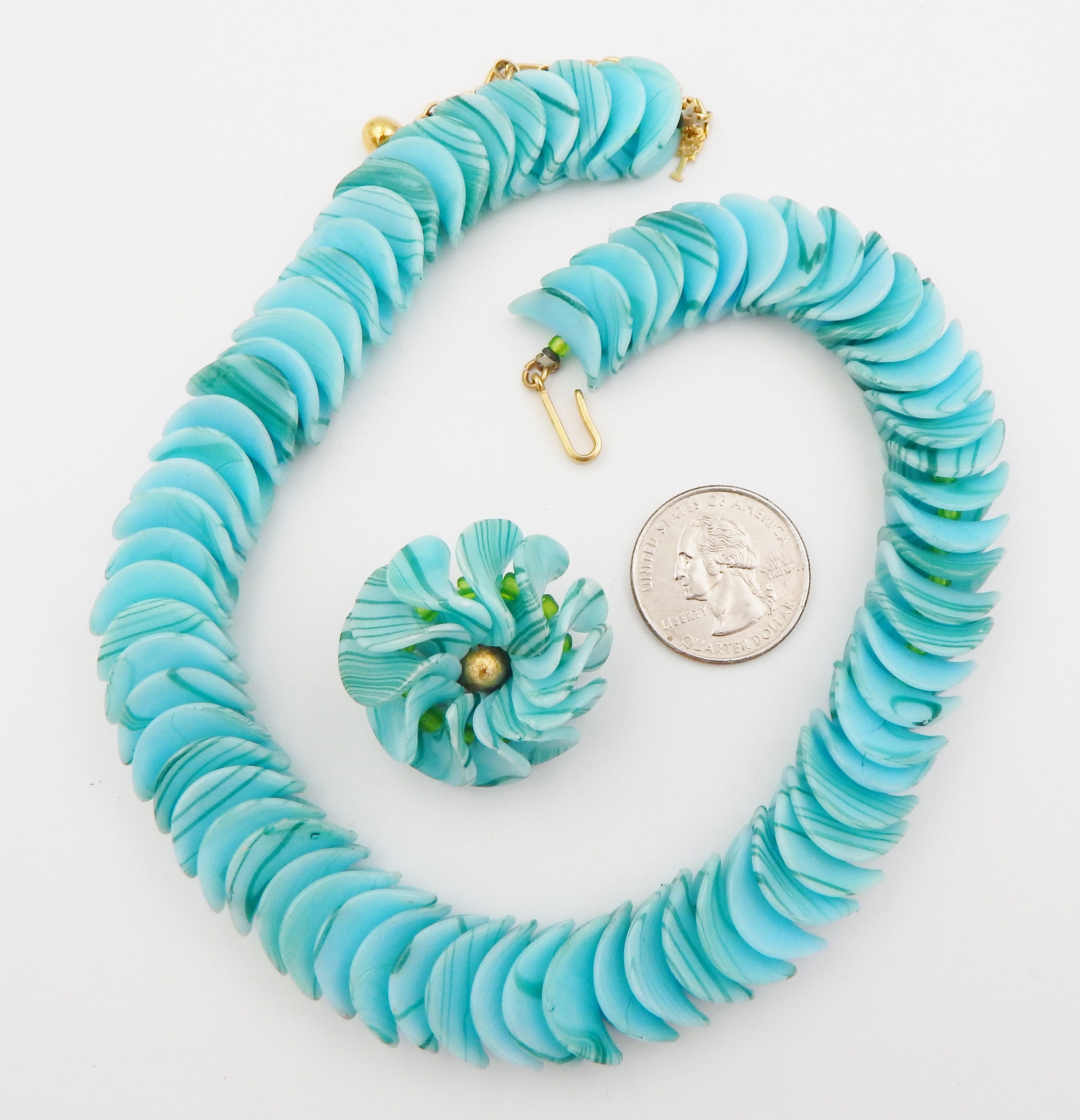 CROWN TRIFARI Blue Lucite Glass Bead Ruffle Necklace Unique - Etsy