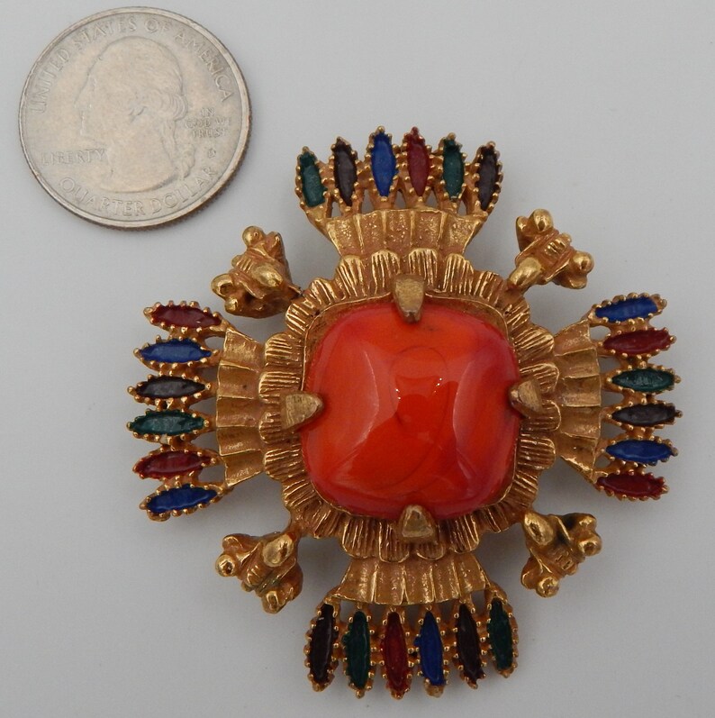CASTLECLIFF Larry Vrba 1973 Aztec Design