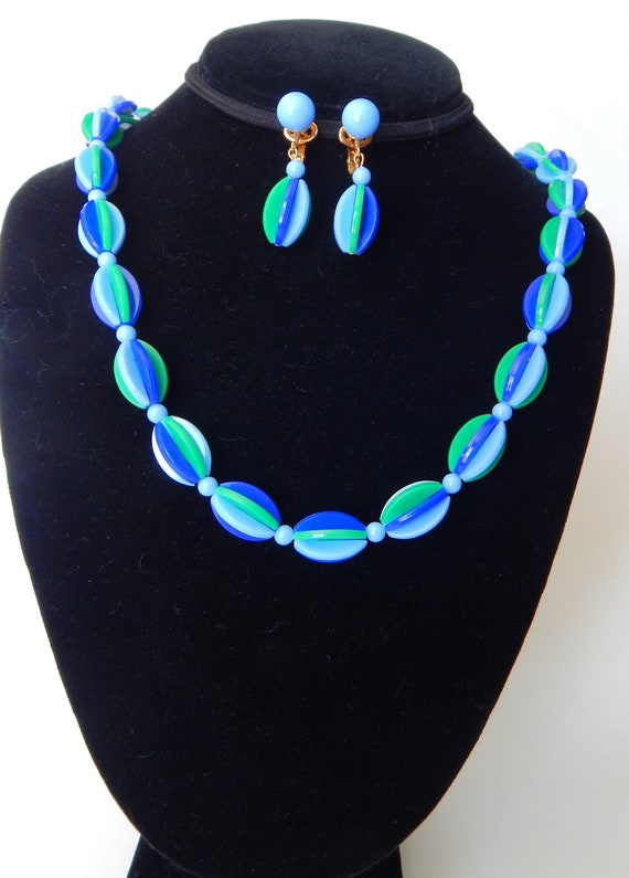 TRIFARI Lucite Blue Green Necklace & Earrings- 196