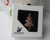 SWAROVSKI Christmas Tree Pin 1999 - Sparkling Beauty