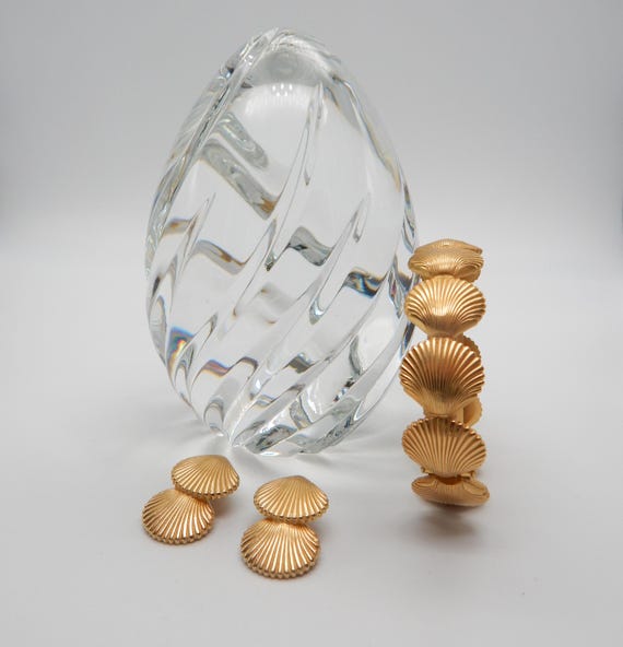 Vintage Whiting & Davis Seashell Clamper Bracelet… - image 2