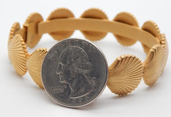Vintage Whiting & Davis Seashell Clamper Bracelet… - image 6